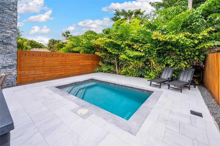 Exterior details and patio area of a home in , Fort Lauderdale (Image 25).
