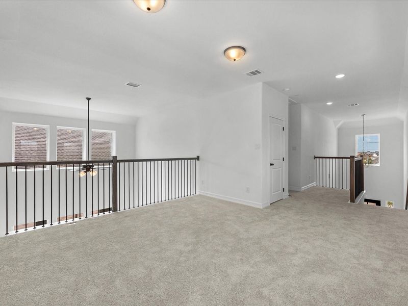 Spacious, unfurnished interior of a new home in Wildrye, Waller (Image 23).