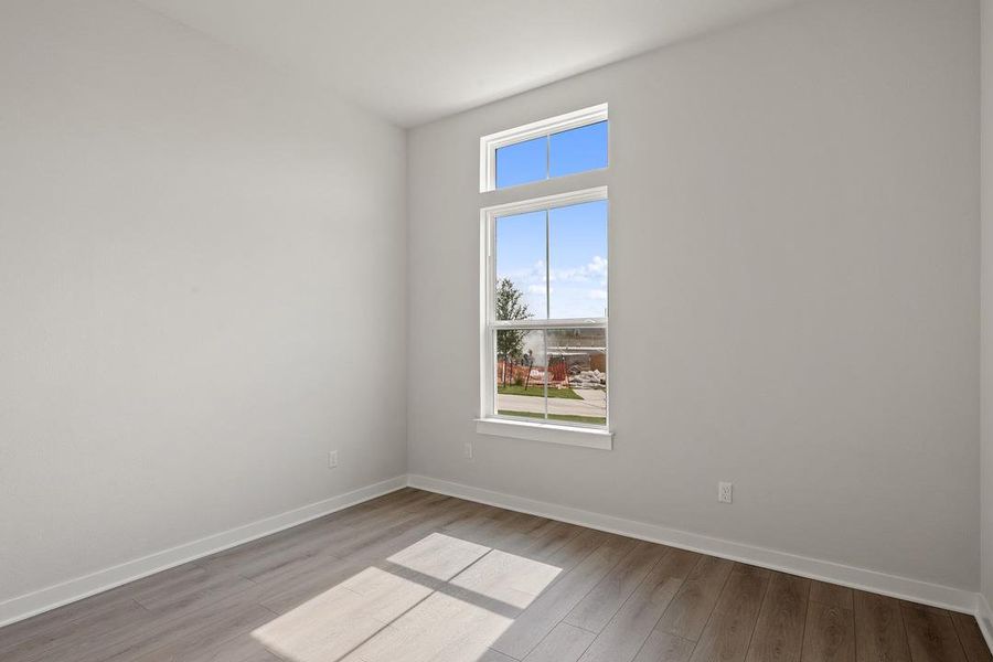 Spacious, unfurnished interior of a new home in Lagos Reserve, Manor (Image 18).