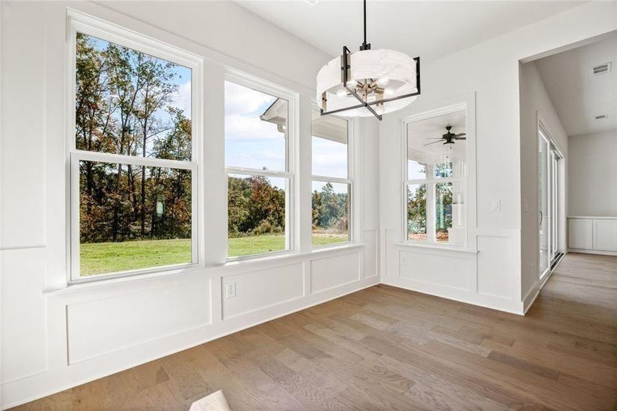 Spacious, unfurnished interior of a new home in Long Hollow Landing, Gainesville (Image 39).