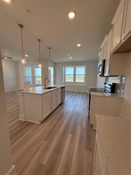 Image 17 of a home in Avery Centre.