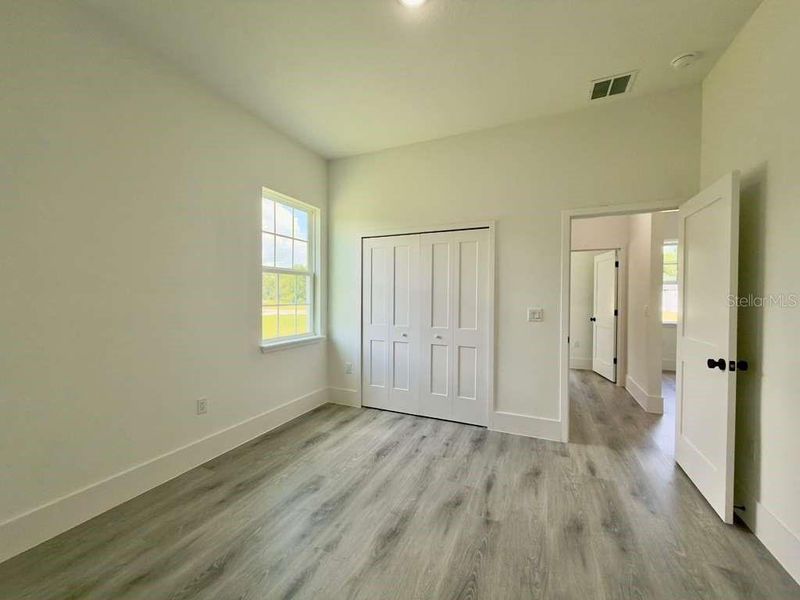Spacious, unfurnished interior of a new home in , Ocala (Image 43).