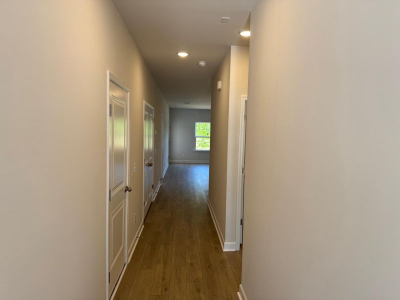 Spacious, unfurnished interior of a new home in , Summerville (Image 16).