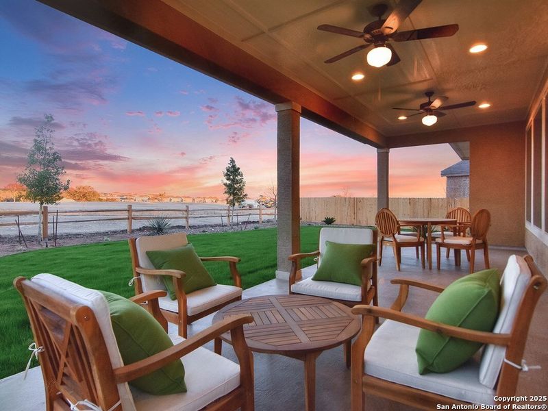 Furnished interior view inside a new home in Davis Ranch 60', San Antonio (Image 4). Furnished interior view inside a new home in Davis Ranch 60', San Antonio (Image 4).