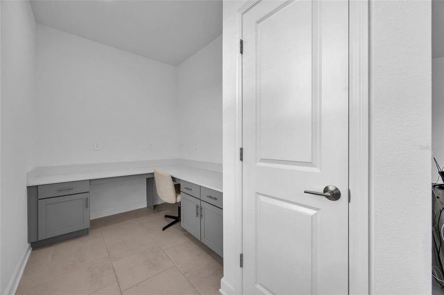 Furnished interior view inside a new home in Providence, Davenport (Image 5).