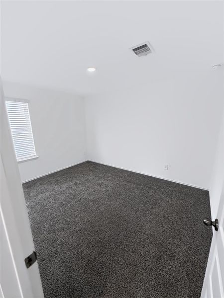 Spacious, unfurnished interior of a new home in Windstone on the Prairie, Richmond (Image 20).