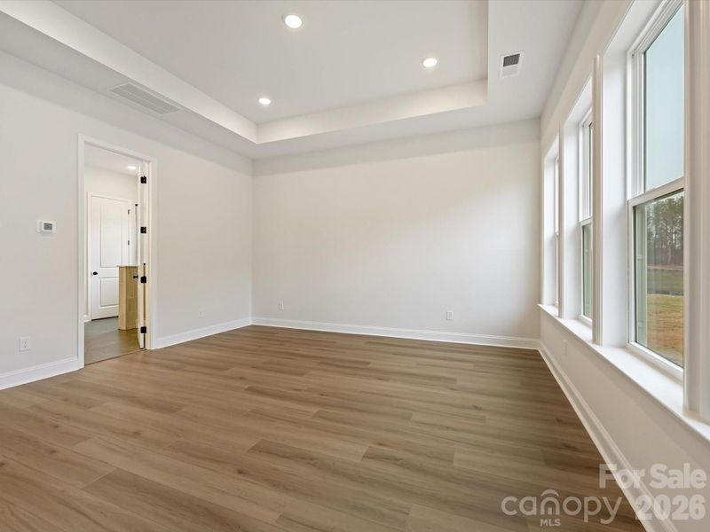 Spacious, unfurnished interior of a new home in Hardy Pond, Rock Hill (Image 35).