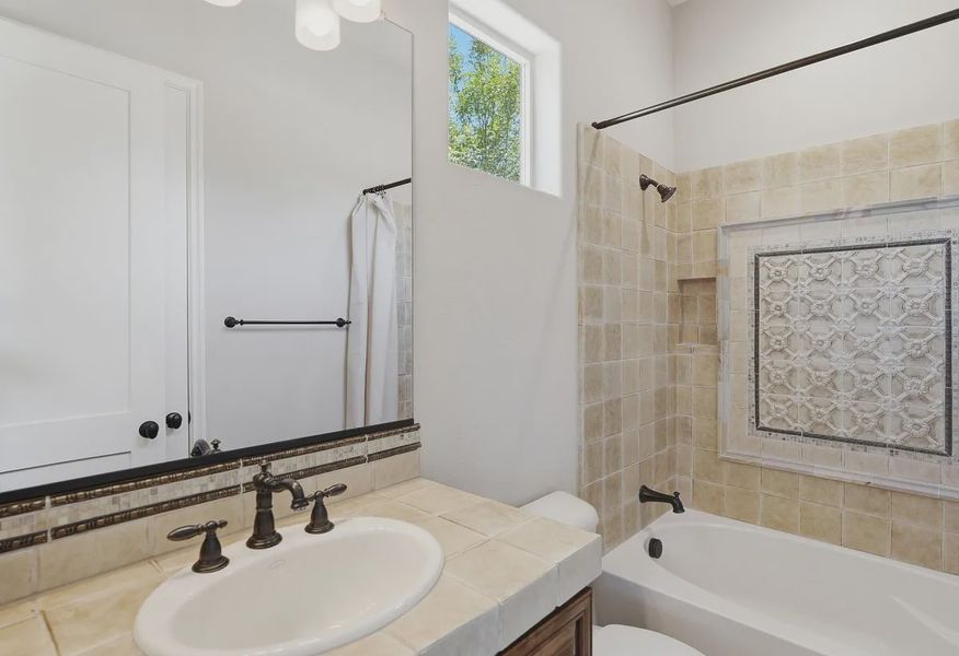 Encanterra Positano HS 533 Guest Bath - 18 of 22 Encanterra Positano HS 533 Guest Bath - 18 of 22