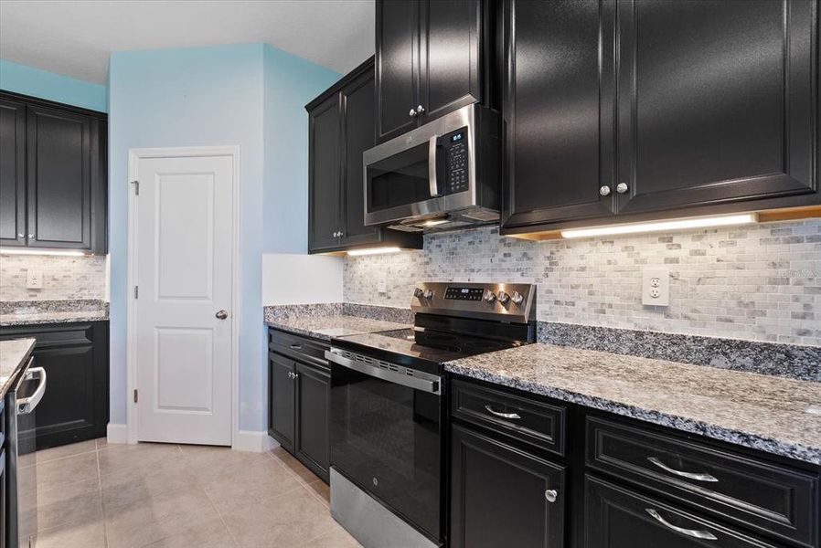 Furnished interior view inside a new home in , Port Charlotte (Image 17).