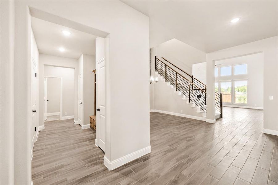 Spacious, unfurnished interior of a new home in Devonshire Classic 60-65, Forney (Image 19). Spacious, unfurnished interior of a new home in Devonshire Classic 60-65, Forney (Image 19).