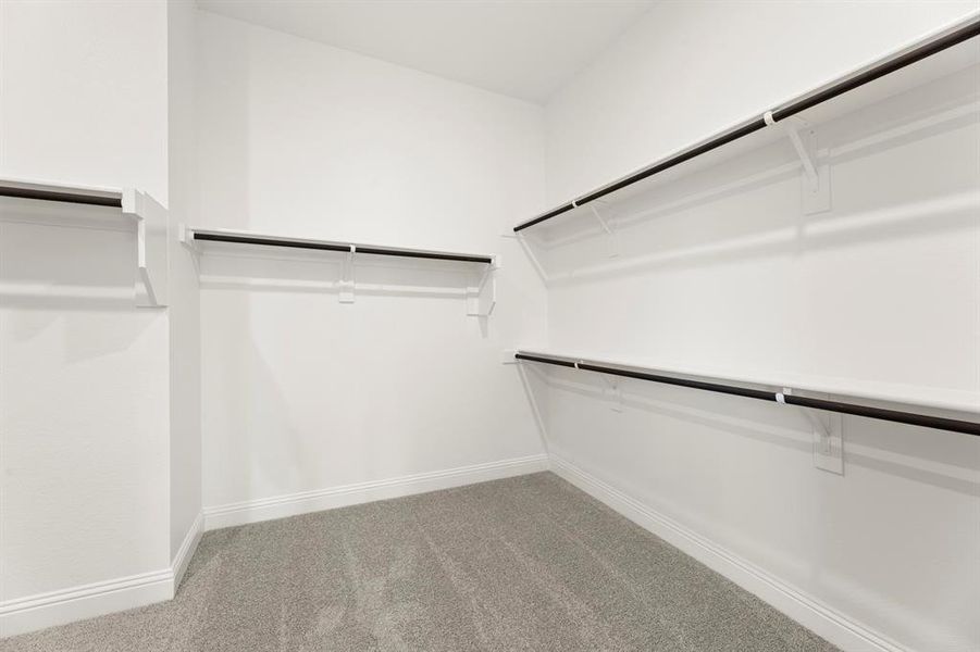 17. 4001 Tamarack - Closet 17. 4001 Tamarack - Closet