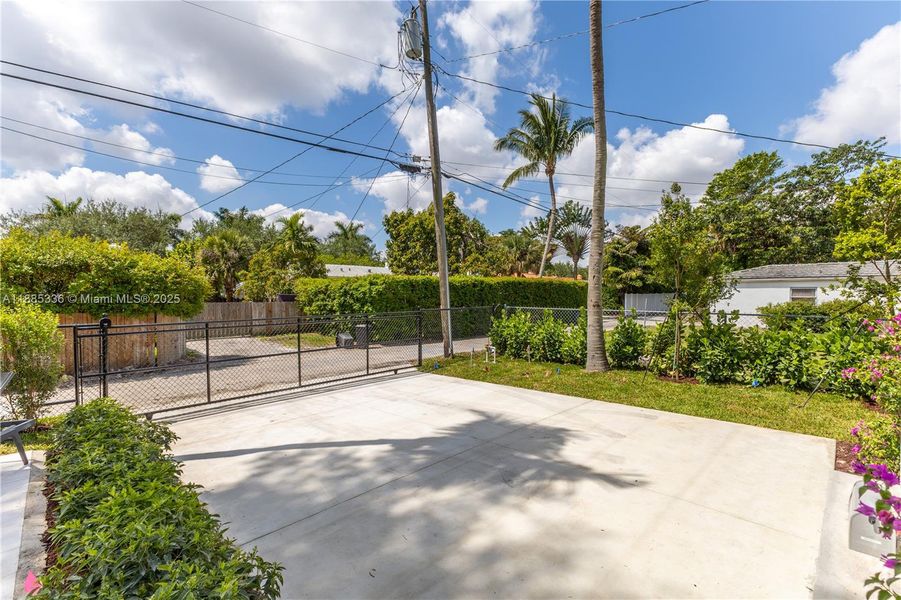 Image 38 of a home in .