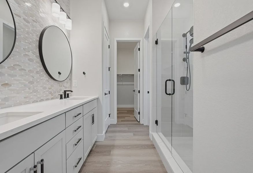 Homesite 8 Primary Bath - 16 of 23