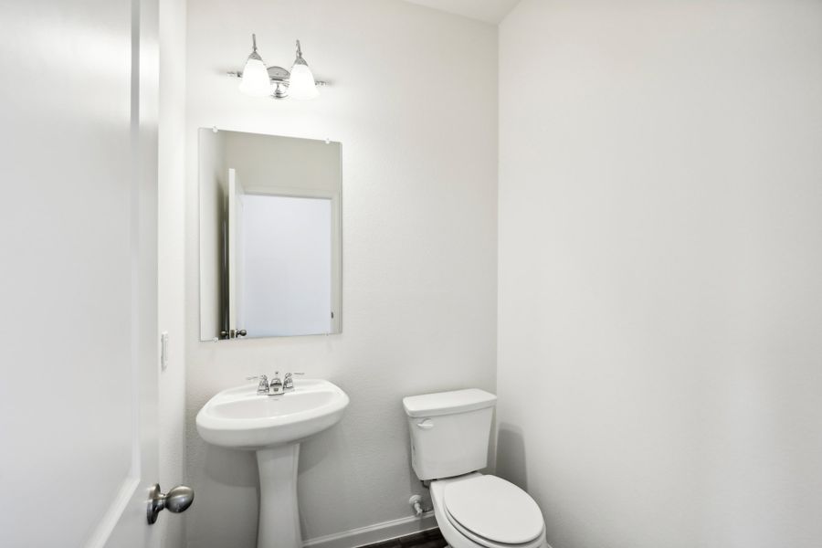 Image 27 representing the Glory by Starlight Homes in Broadmoor Village, Cedar Hill, TX.