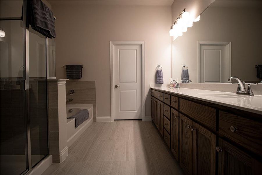 Furnished interior view inside a new home in , Rowlett (Image 11).