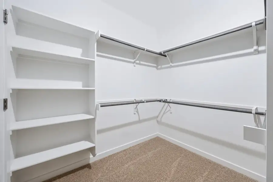 Spacious, unfurnished interior of a new home in Prairie Winds, Hutto (Image 26).