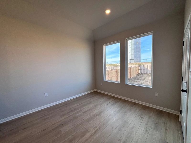 Spacious, unfurnished interior of a new home in The Colony, Bastrop (Image 18).