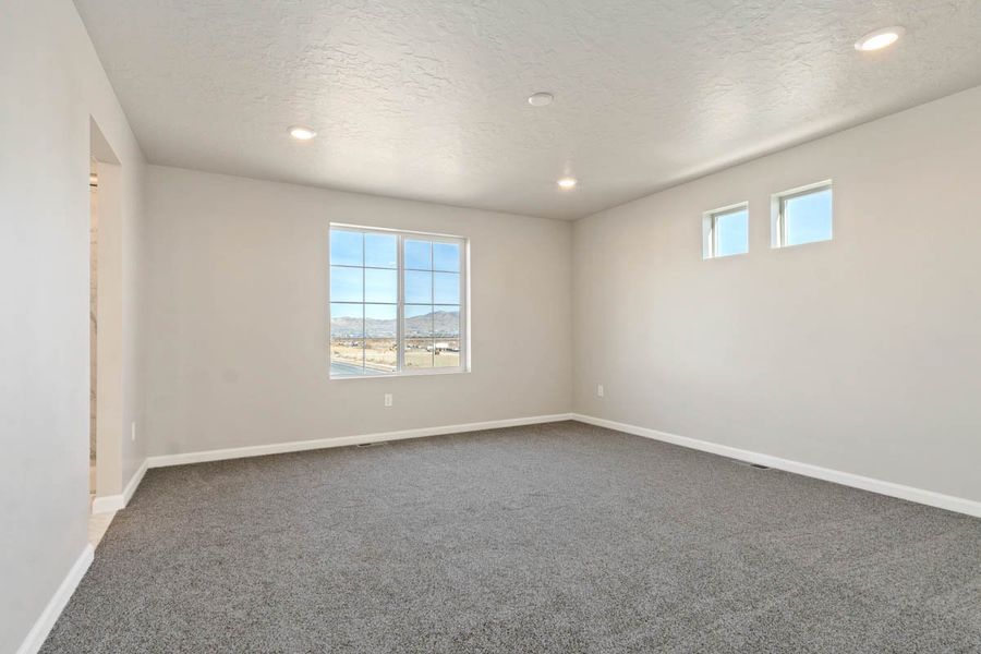 Spacious, unfurnished interior of a new home in Bradley Heights, Colorado Springs (Image 28). Spacious, unfurnished interior of a new home in Bradley Heights, Colorado Springs (Image 28).