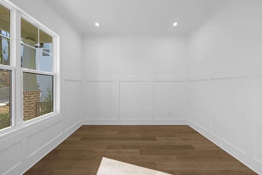 Spacious, unfurnished interior of a new home in Livingstone Park, Kennesaw (Image 17).