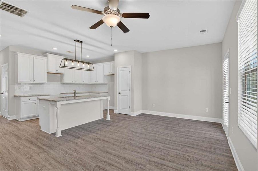 Image 21 of a home in . Image 21 of a home in .