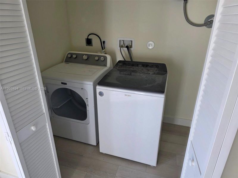 Close-up of interior finishes inside a home in , Lehigh Acres (Image 7).