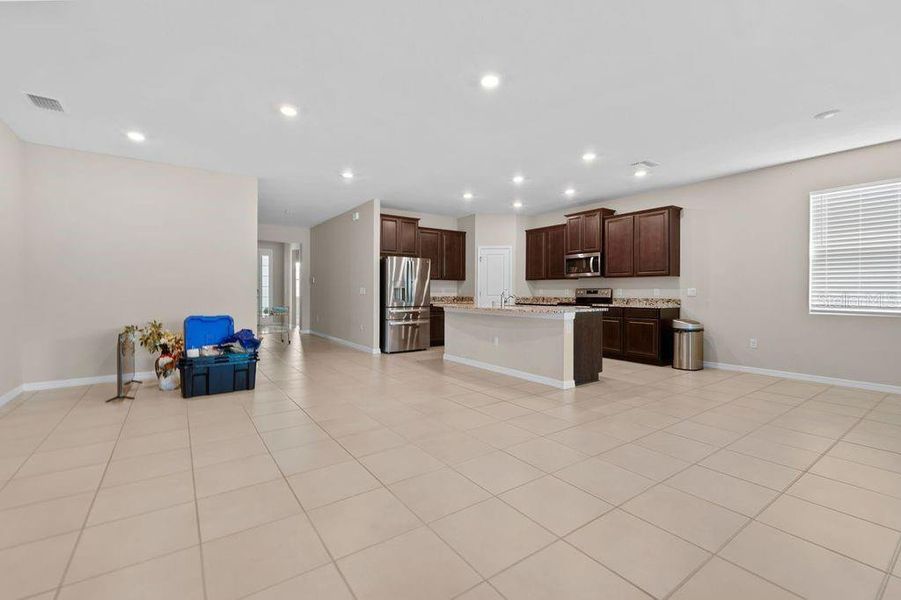 Furnished interior view inside a new home in Waterford, Brooksville (Image 10).