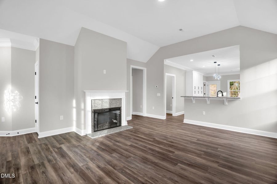 8-web-or-mls-701 East St-8 8-web-or-mls-701 East St-8