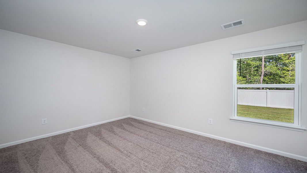 Spacious, unfurnished interior of a new home in Cottonwood Place, Tabor City (Image 11).