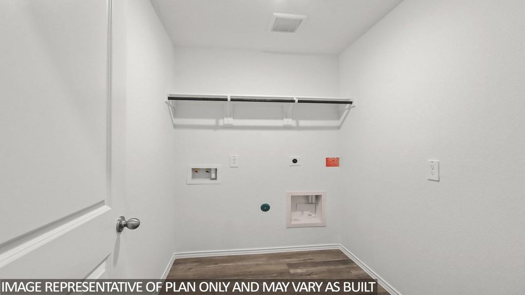 Spacious, unfurnished interior of a new home in Grand Pines, Magnolia (Image 10).
