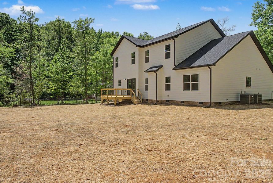 Exterior details and patio area of a home in , Mint Hill (Image 4).