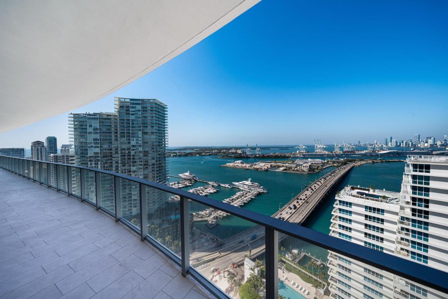 Exterior details and patio area of a home in , Miami Beach (Image 1).