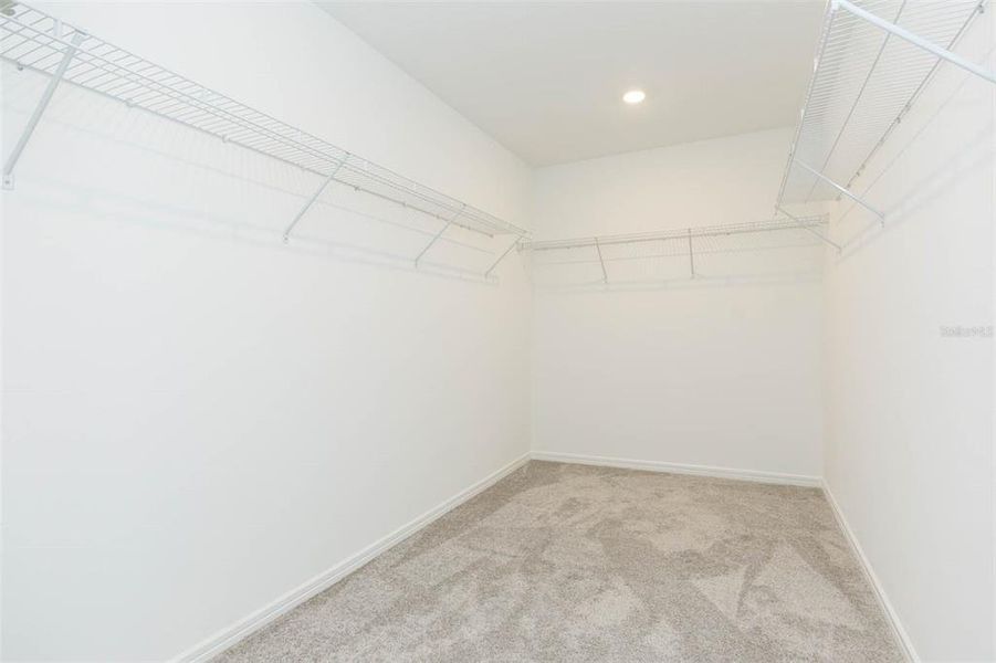 Spacious, unfurnished interior of a new home in Valri Forest, Valrico (Image 37). Spacious, unfurnished interior of a new home in Valri Forest, Valrico (Image 37).