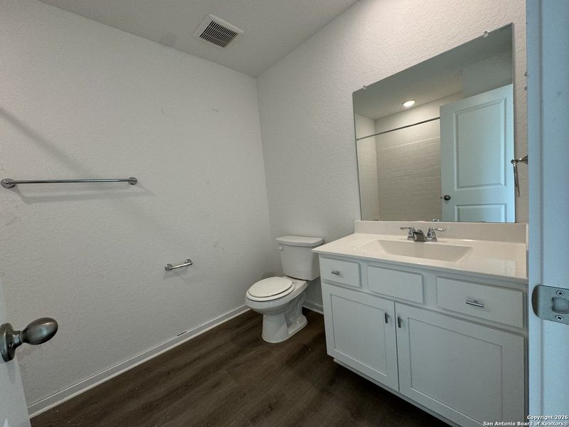 Furnished interior view inside a new home in Meadows at Hennersby Hollow 40's, San Antonio (Image 9). Furnished interior view inside a new home in Meadows at Hennersby Hollow 40's, San Antonio (Image 9).