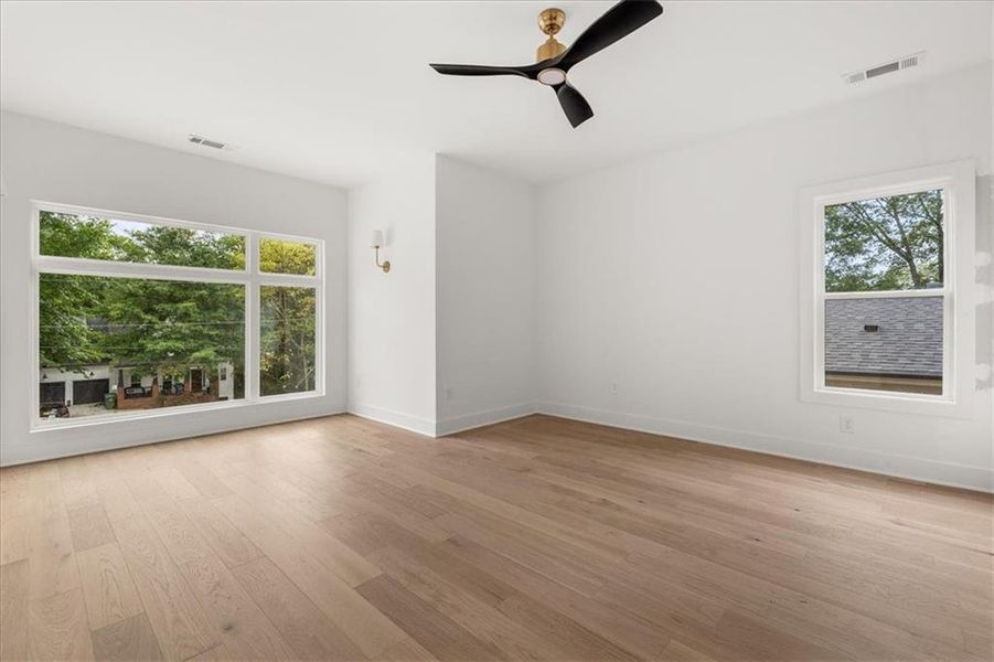 Spacious, unfurnished interior of a new home in , Atlanta (Image 20). Spacious, unfurnished interior of a new home in , Atlanta (Image 20).