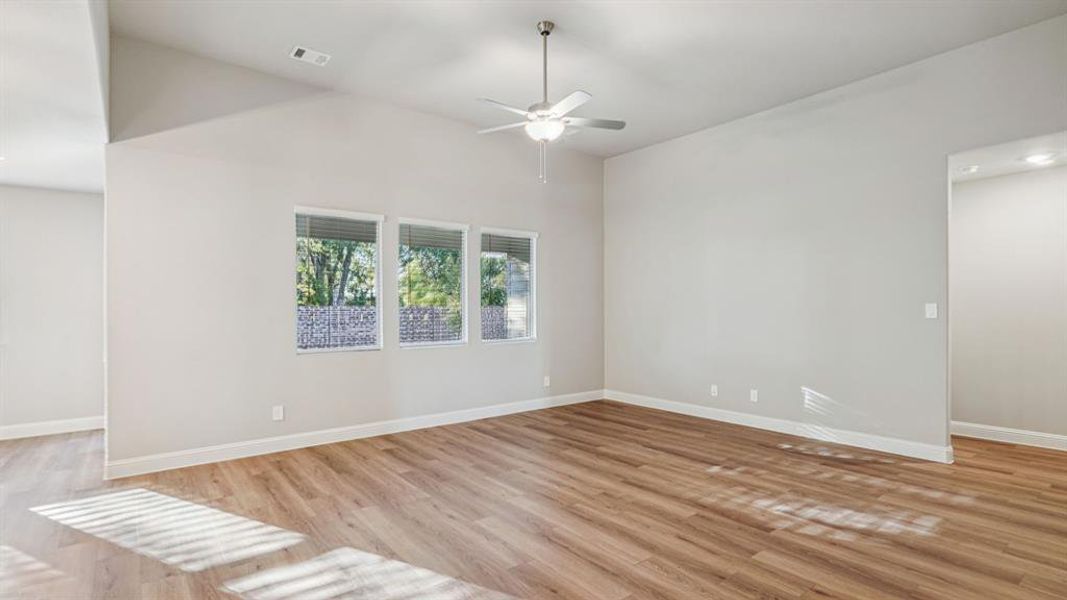 Spacious, unfurnished interior of a new home in Windmore, Princeton (Image 20). Spacious, unfurnished interior of a new home in Windmore, Princeton (Image 20).