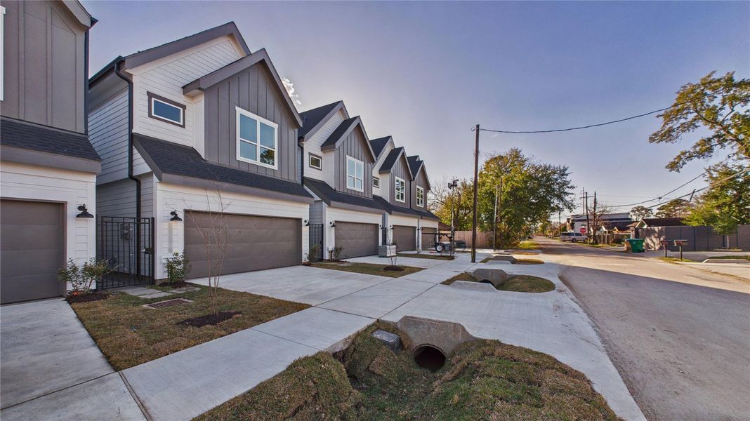 Front exterior of a new home in , Houston, TX, highlighting curb appeal (Image 20).