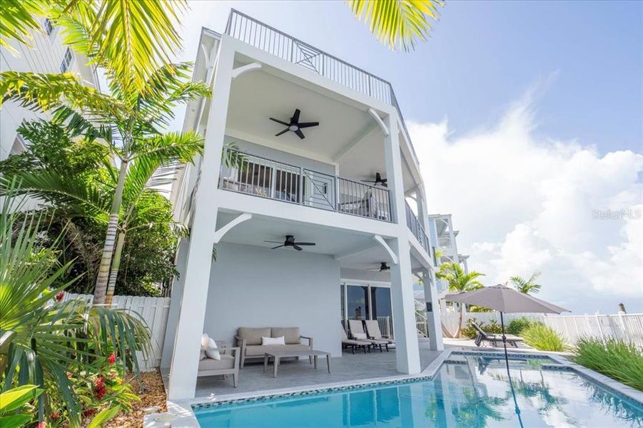 Condo located in Marathon, FL showcasing its design and architecture (Image 7). Condo located in Marathon, FL showcasing its design and architecture (Image 7).