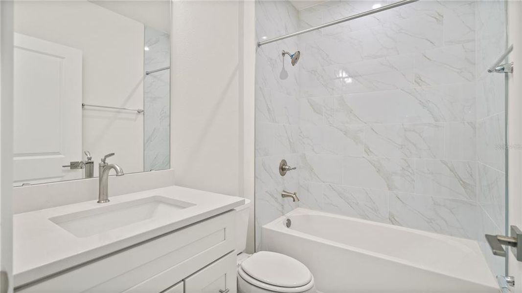 Furnished interior view inside a new home in Hamilton Bluff, Lake Hamilton (Image 8).