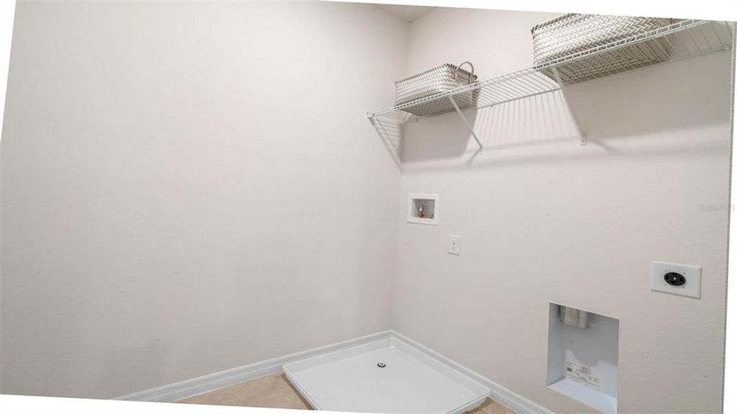 Spacious, unfurnished interior of a new home in Buena Lago, St. Cloud (Image 18).