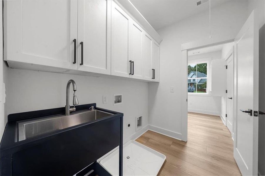 Furnished interior view inside a new home in , Woodstock (Image 36). Furnished interior view inside a new home in , Woodstock (Image 36).