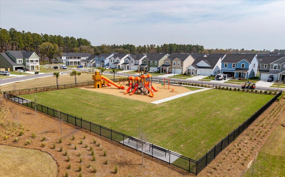 Community amenities in Sweetgrass at Summers Corner, Summerville (Image 58).