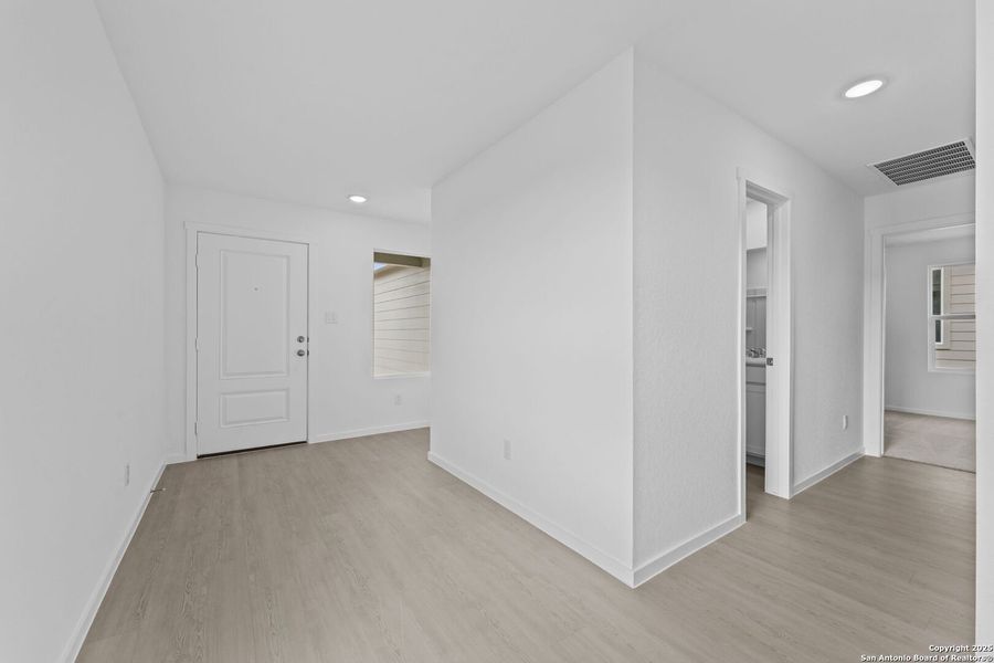 Spacious, unfurnished interior of a new home in , New Braunfels (Image 10). Spacious, unfurnished interior of a new home in , New Braunfels (Image 10).