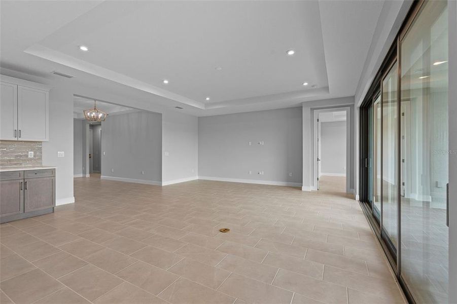 Spacious, unfurnished interior of a new home in Woodland Preserve, Parrish (Image 12).