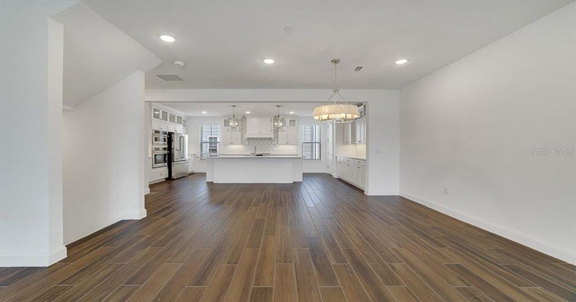 Spacious, unfurnished interior of a new home in Vdara, Orlando (Image 22). Spacious, unfurnished interior of a new home in Vdara, Orlando (Image 22).