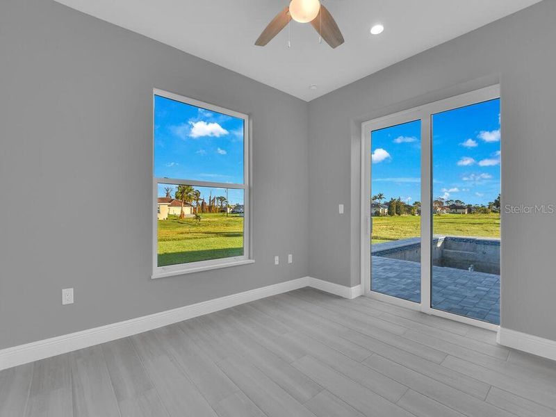 Spacious, unfurnished interior of a new home in , Rotonda West (Image 17).