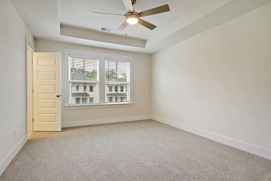 Spacious, unfurnished interior of a new home in Tributary At The Park At Rivers Edge, North Charleston (Image 29).