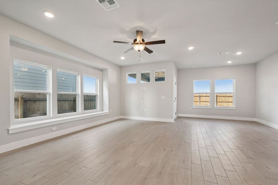 Spacious, unfurnished interior of a new home in Whisper Valley, Manor (Image 12).