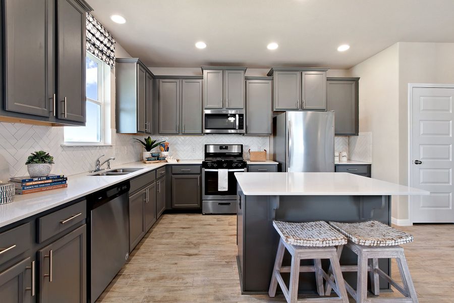 cool springs model 27_50616923743_o