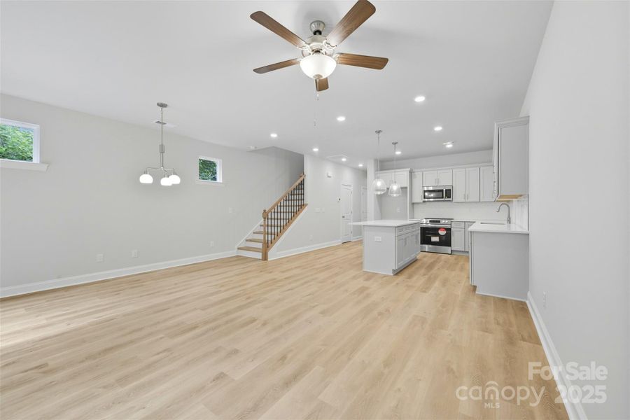 Image 43 of a home in .