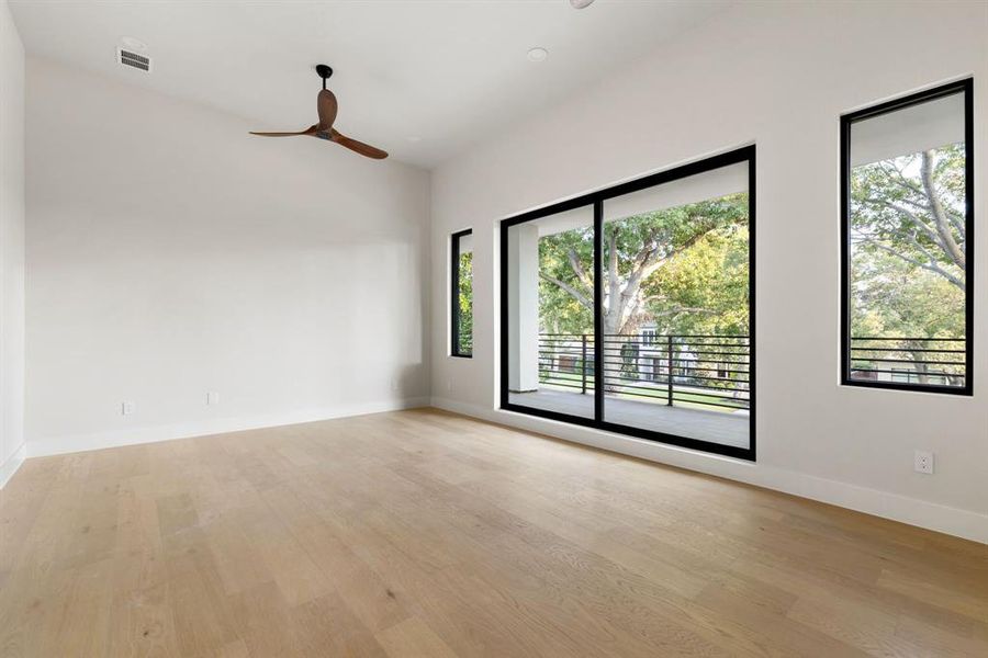 Spacious, unfurnished interior of a new home in , Dallas (Image 19). Spacious, unfurnished interior of a new home in , Dallas (Image 19).